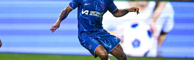 罗马诺：斯特林预计将在未来几天离开切尔西，目前各方谈判在进行